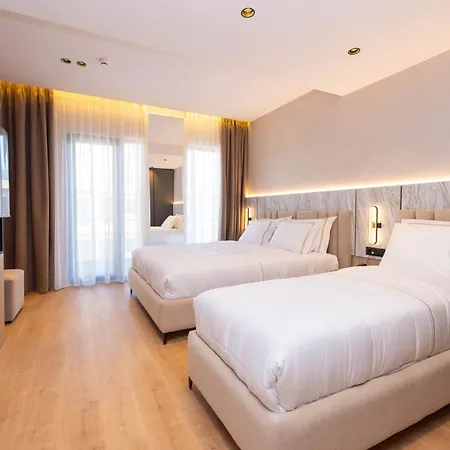 Tris3 Hotel Radhimë