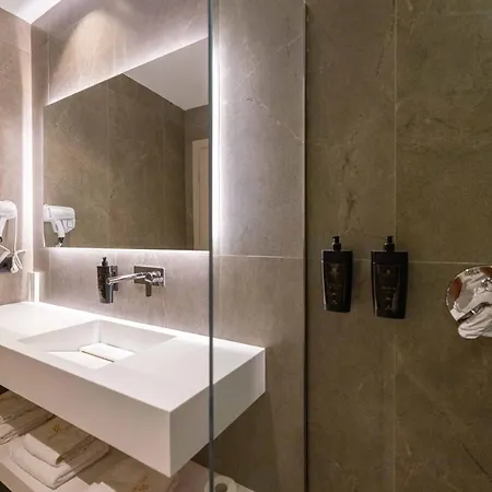 Tris3 Hotel