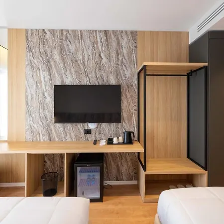Tris3 Hotel