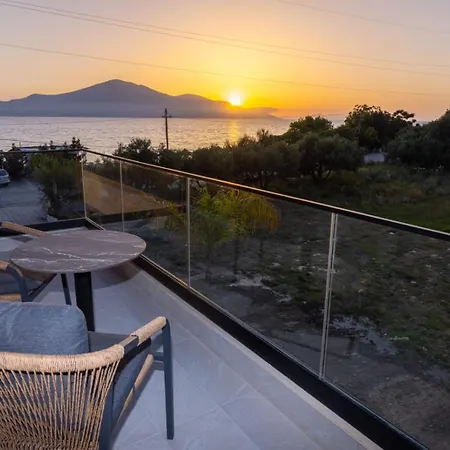 Tris3 Hotel Radhimë