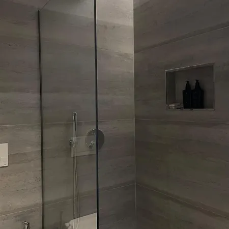 Tris3 Hotel