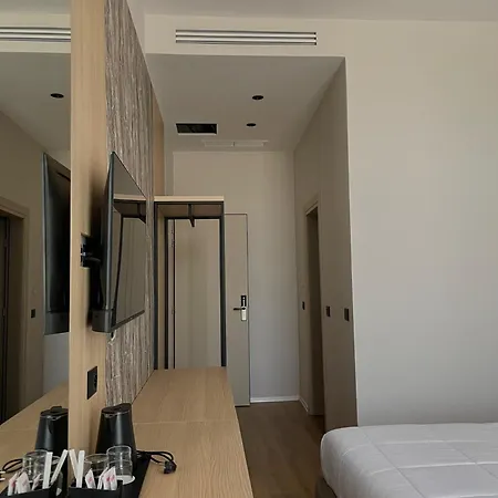 Tris3 Ξενοδοχείο 4*