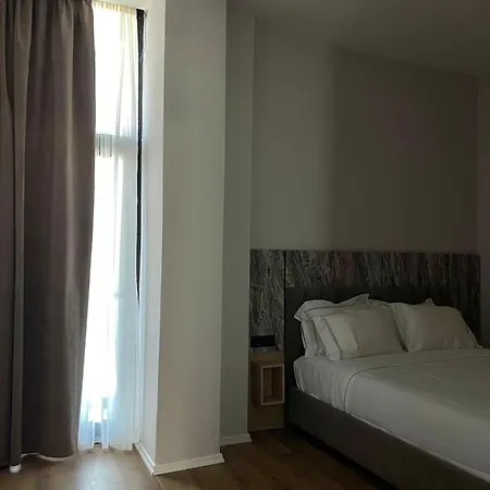 Tris3 Hotel Radhimë